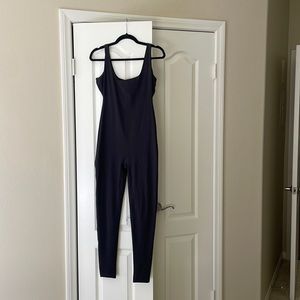 SKIMS barely worn catsuit/jumpsuit!